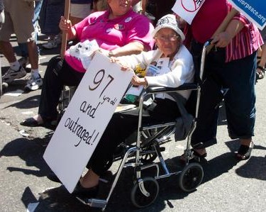 oldladyprotest (32k image)